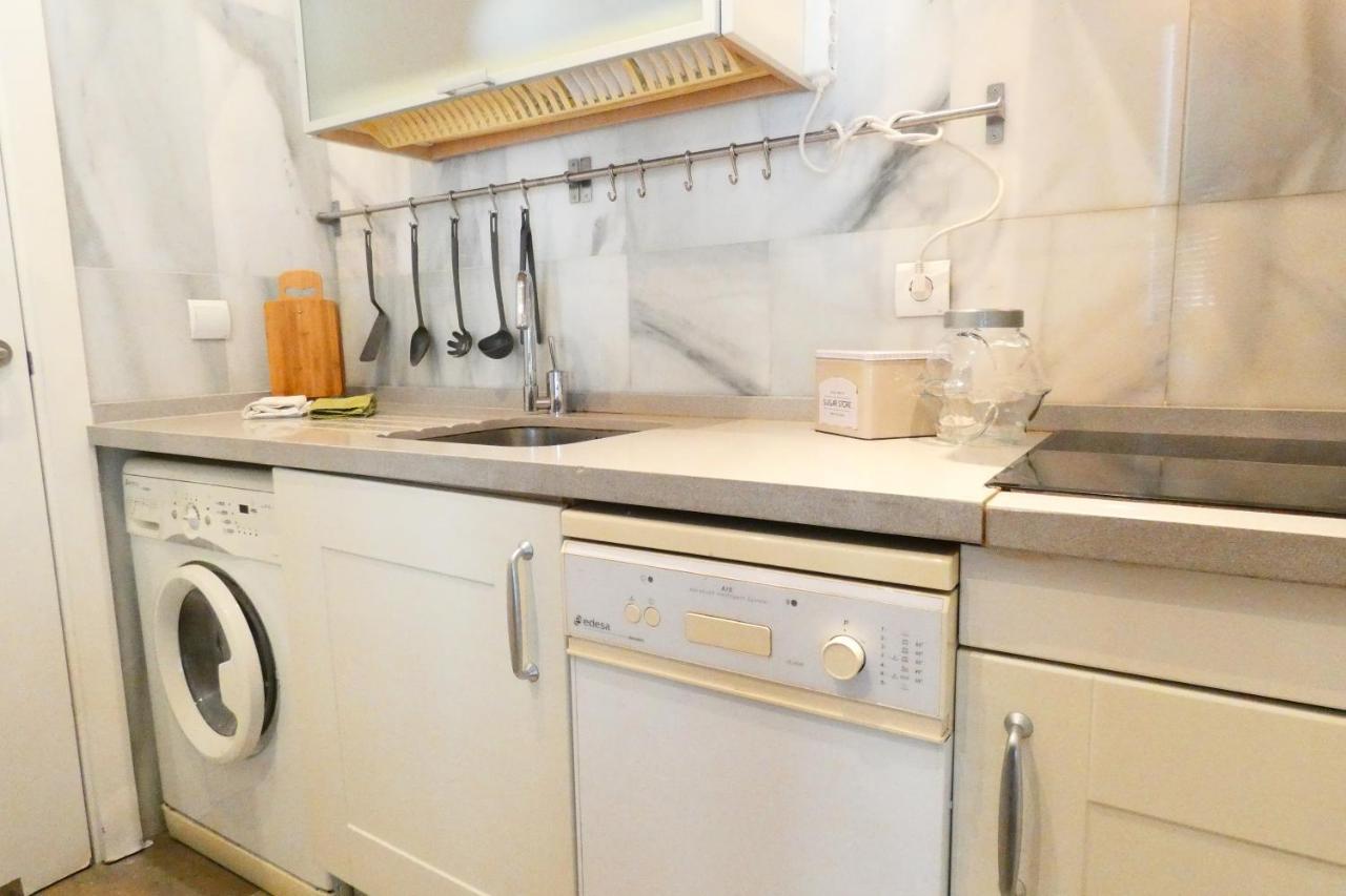 Homeyseville-Luxury Apartment Arenal 6 Pax, Parking Optional Εξωτερικό φωτογραφία