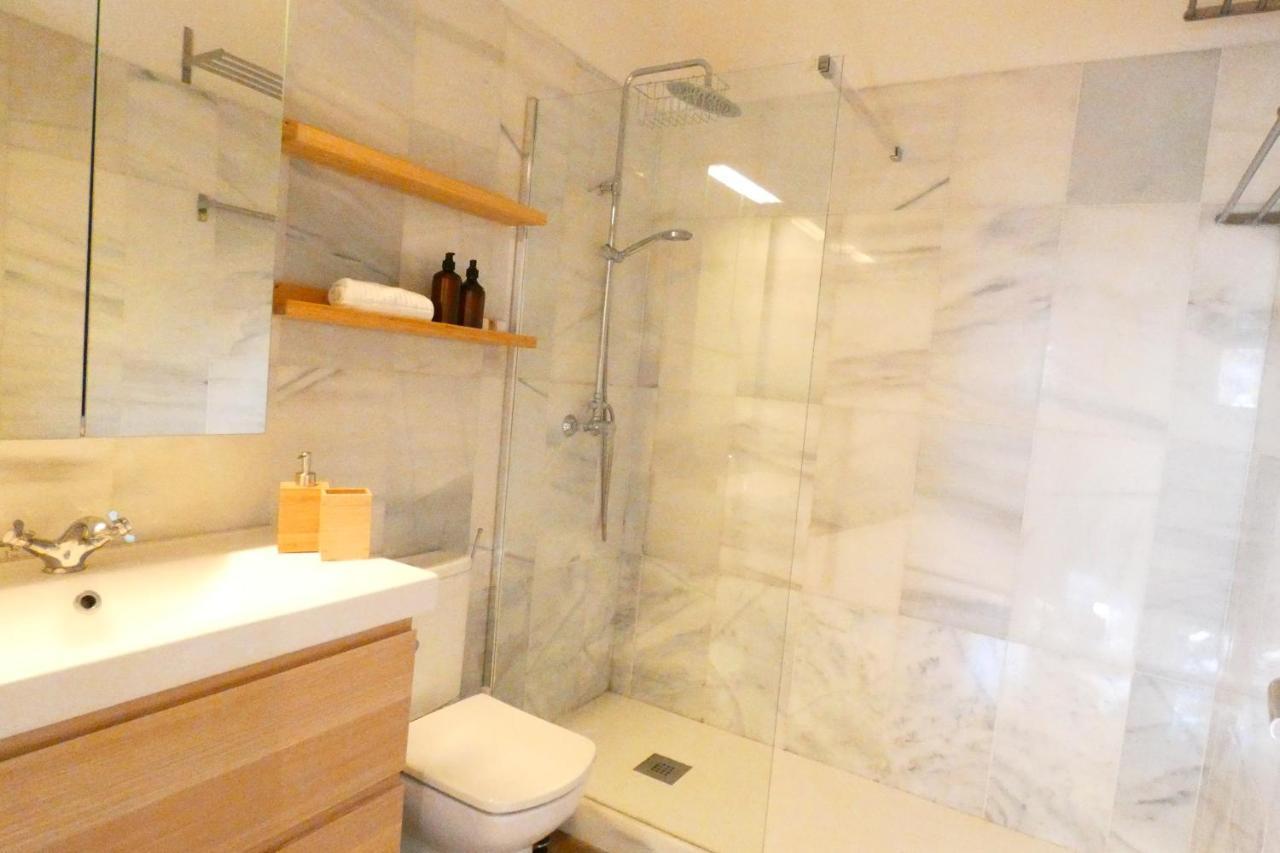 Homeyseville-Luxury Apartment Arenal 6 Pax, Parking Optional Εξωτερικό φωτογραφία