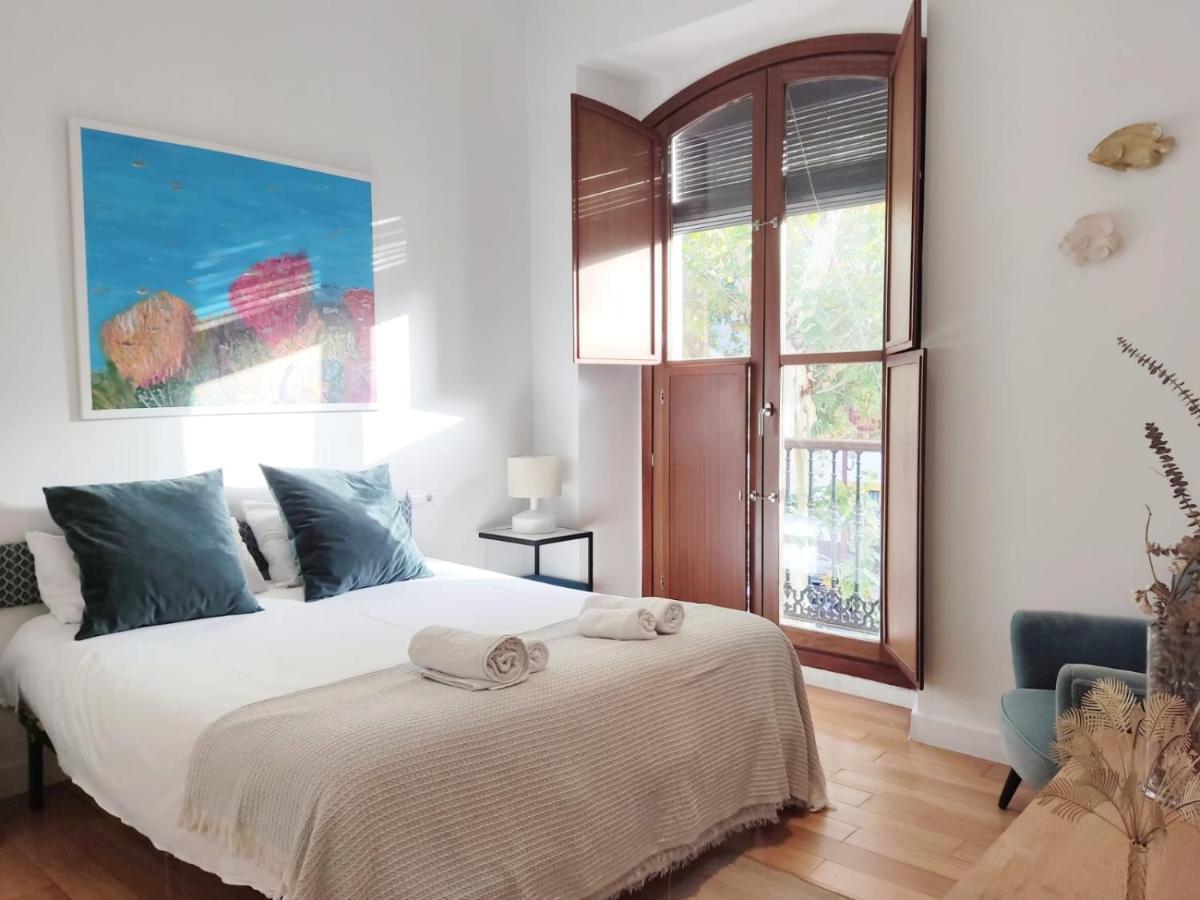 Homeyseville-Luxury Apartment Arenal 6 Pax, Parking Optional Εξωτερικό φωτογραφία